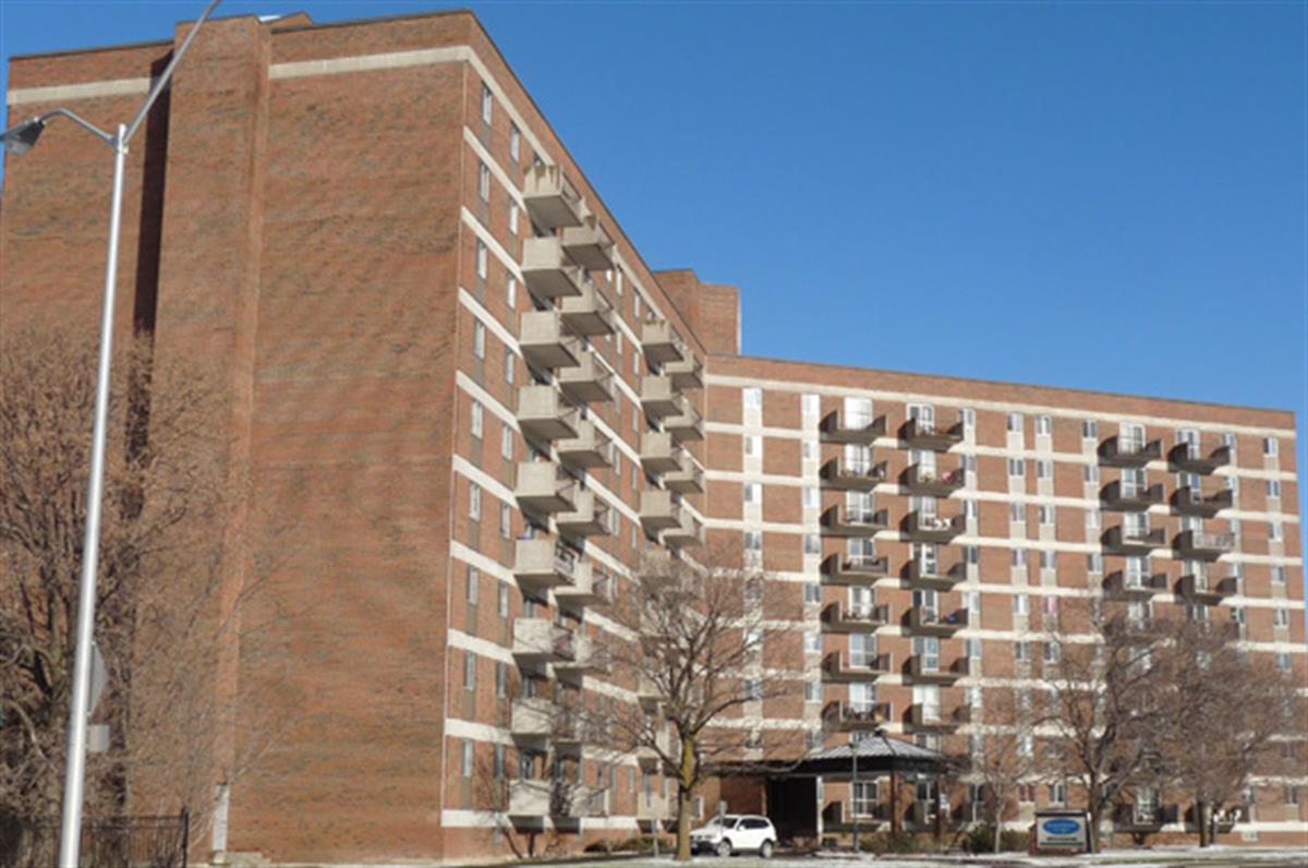 Meadowbrook Place